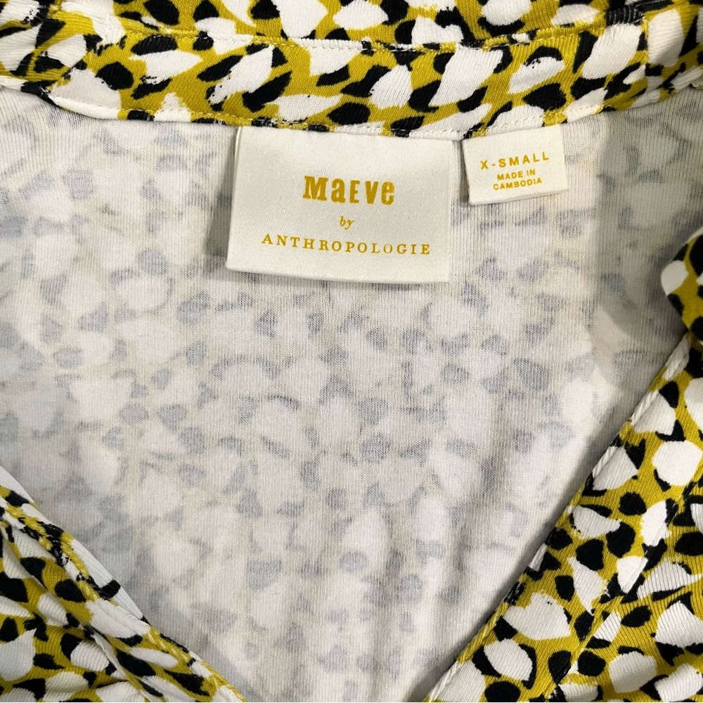 Maeve Ruched Button Down Floral Top - Picture 4 of 8